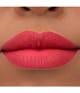 Image du produit 4 sur 6, essence 8h matte Rouge à lèvres liquide